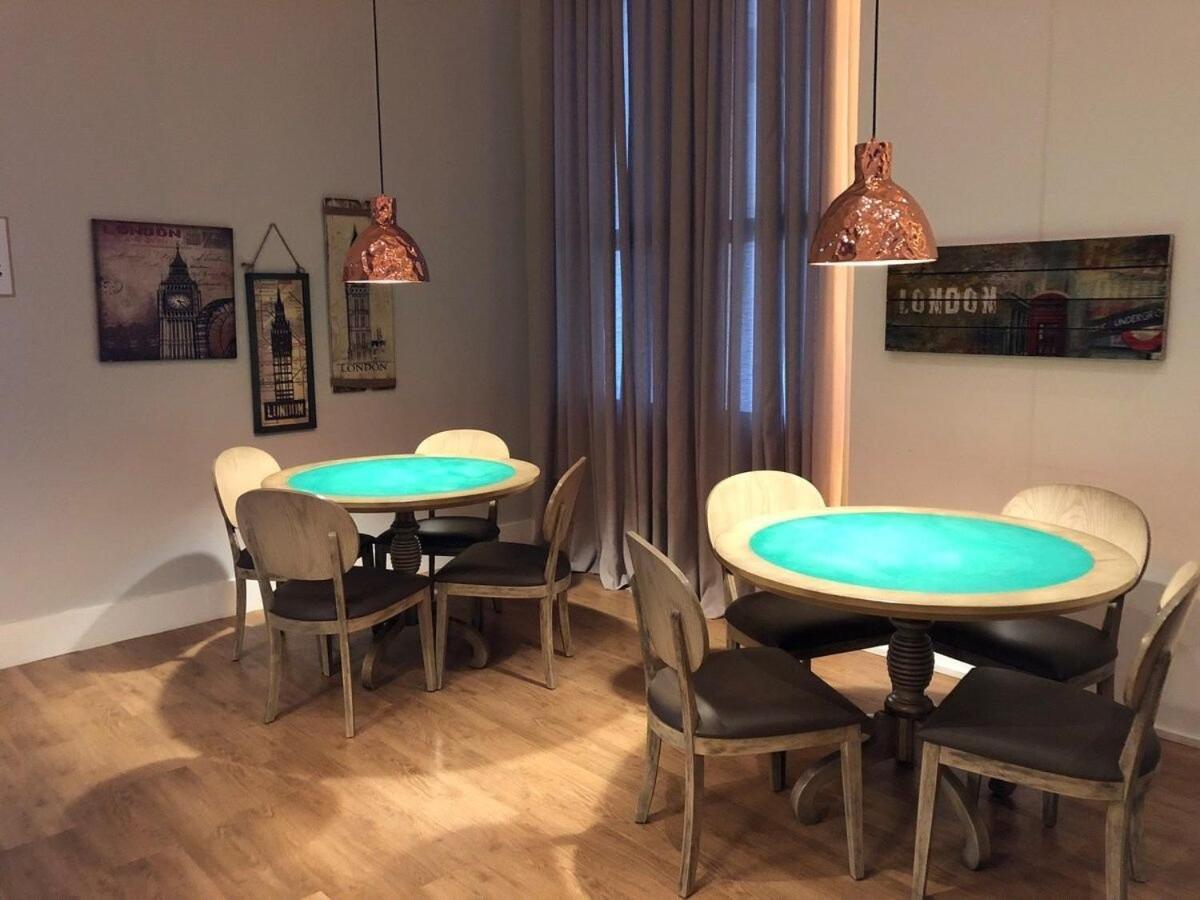 Apto. Beverlly Hills, Prox. Park Apartment